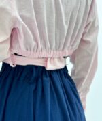 جزئیات طراحی و دوخت شومیز کراپ جلو گره زنانه لینن - کیلیک