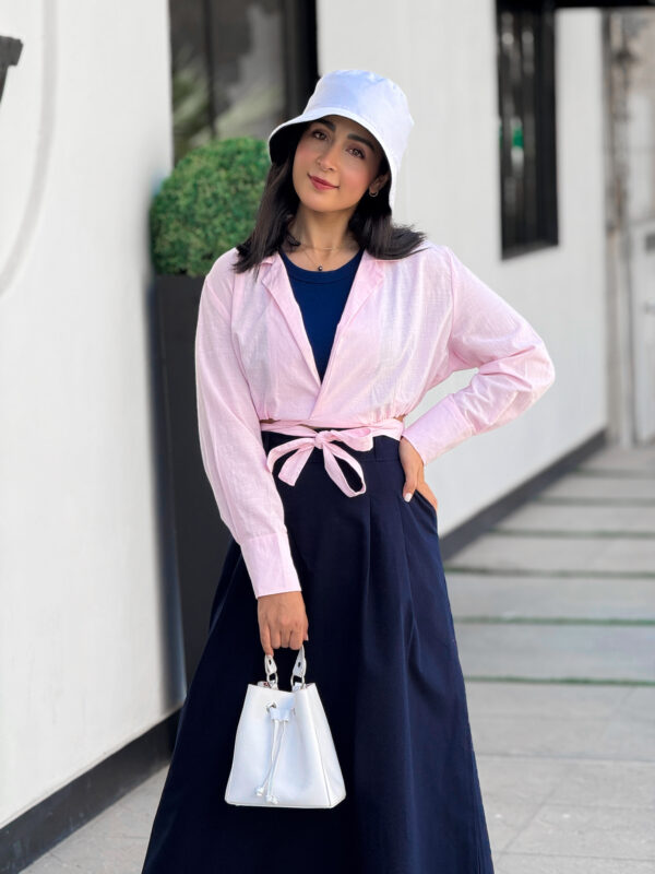 شومیز کراپ جلو گره - صورتی | Tie-Front Crop Shirt - Pink شومیز کراپ جلو گره زنانه لینن به رنگ صورتی - پوشاک تابستانه کیلیک